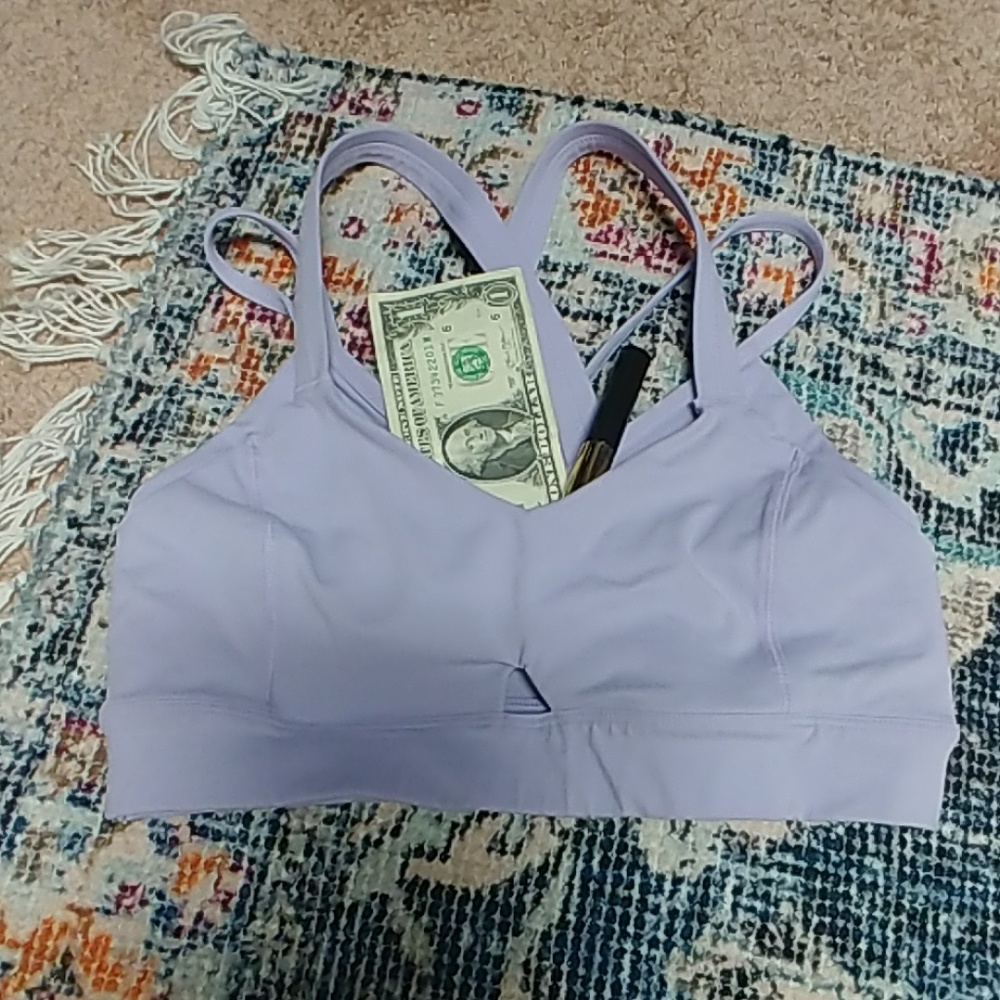 Lululemon stuff it sports bra